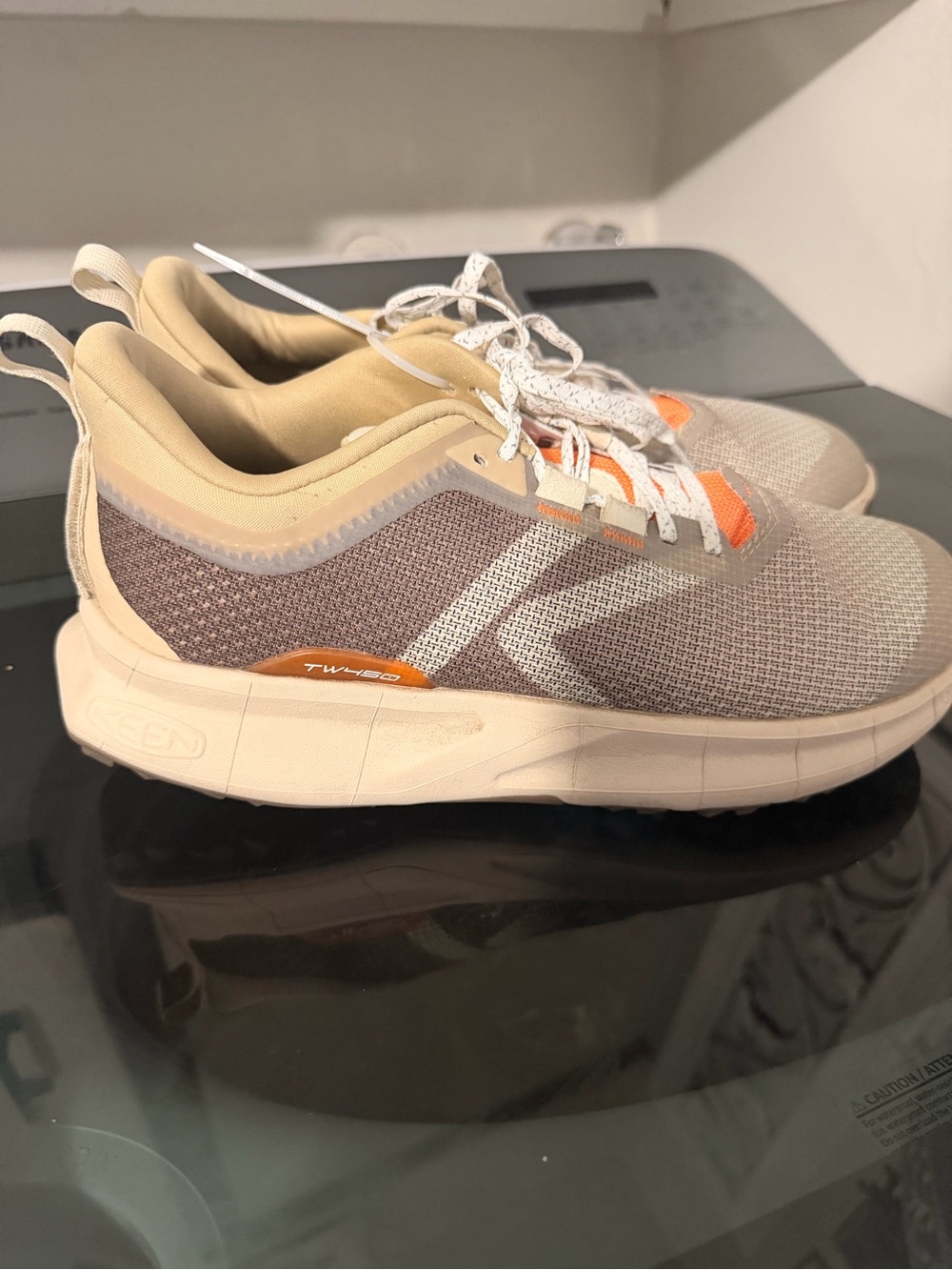 Keen Beige Sneaker with Cream Lining and Black Insole Print